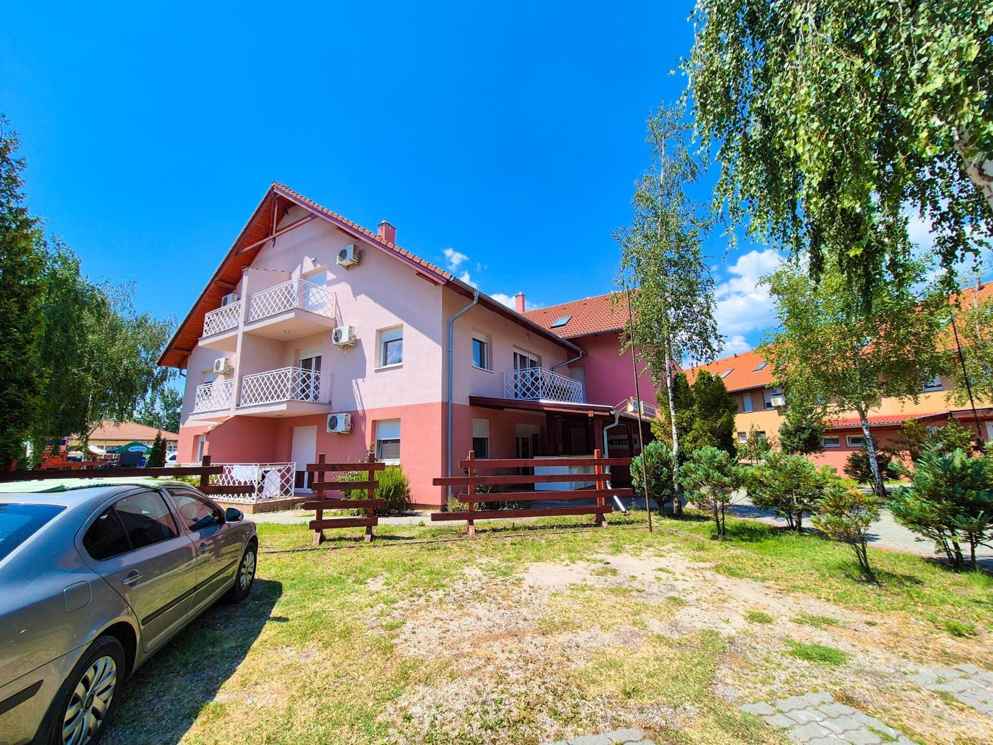 Ildiko Apartmanhaz Zamárdi Dış mekan fotoğraf