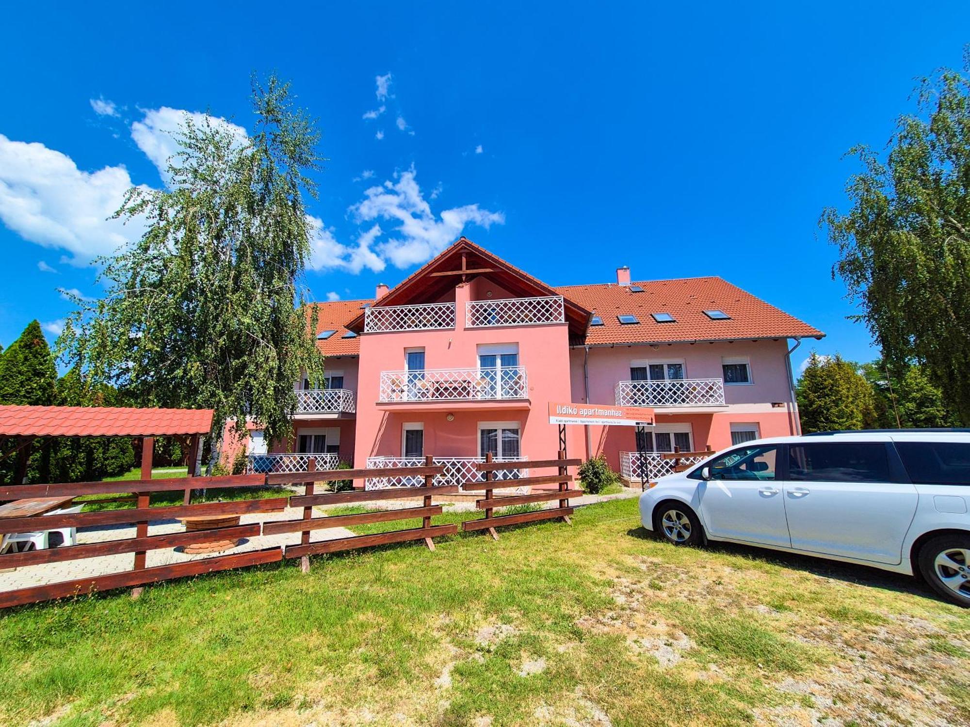 Ildiko Apartmanhaz Zamárdi Dış mekan fotoğraf