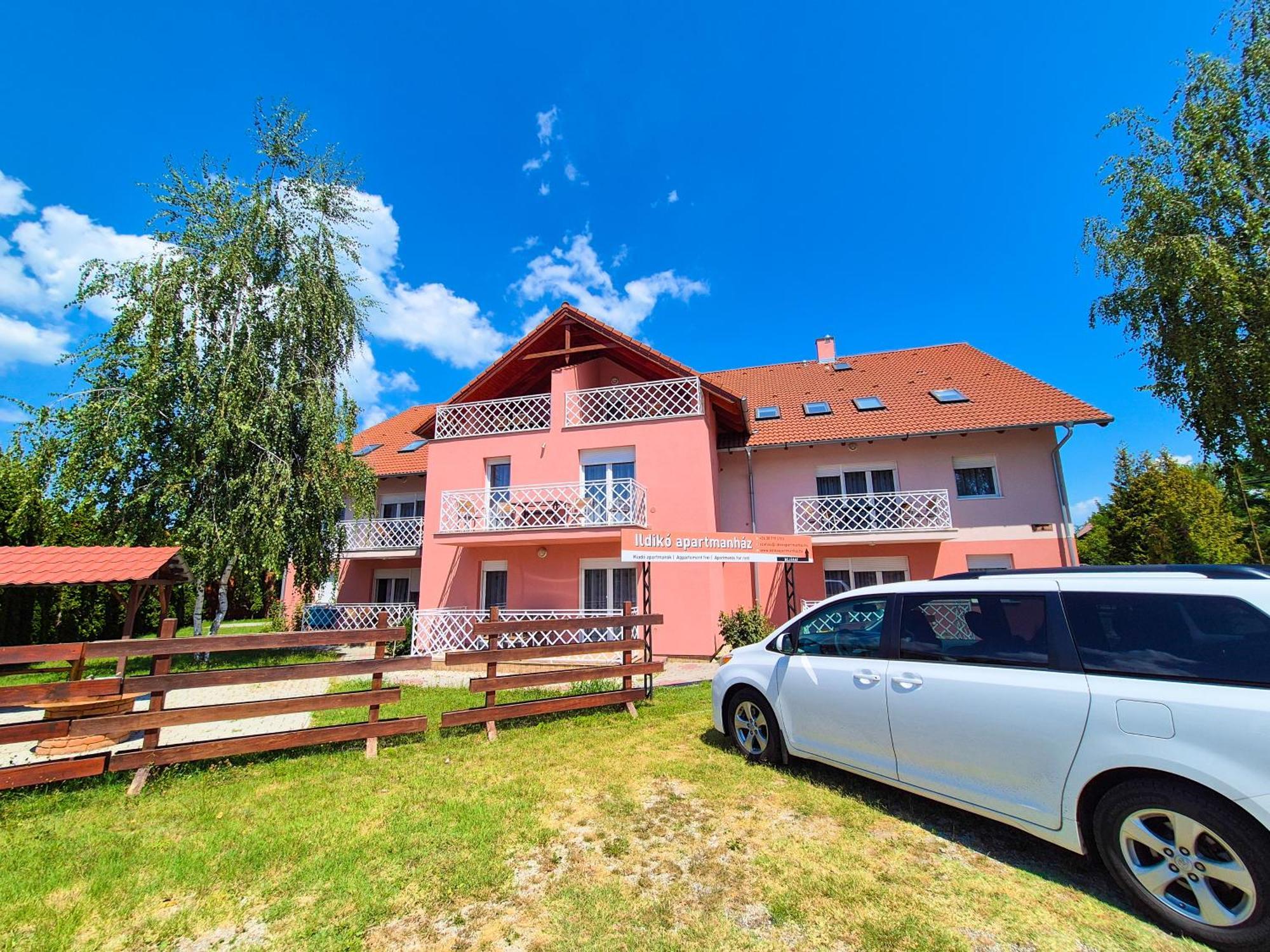 Ildiko Apartmanhaz Zamárdi Dış mekan fotoğraf