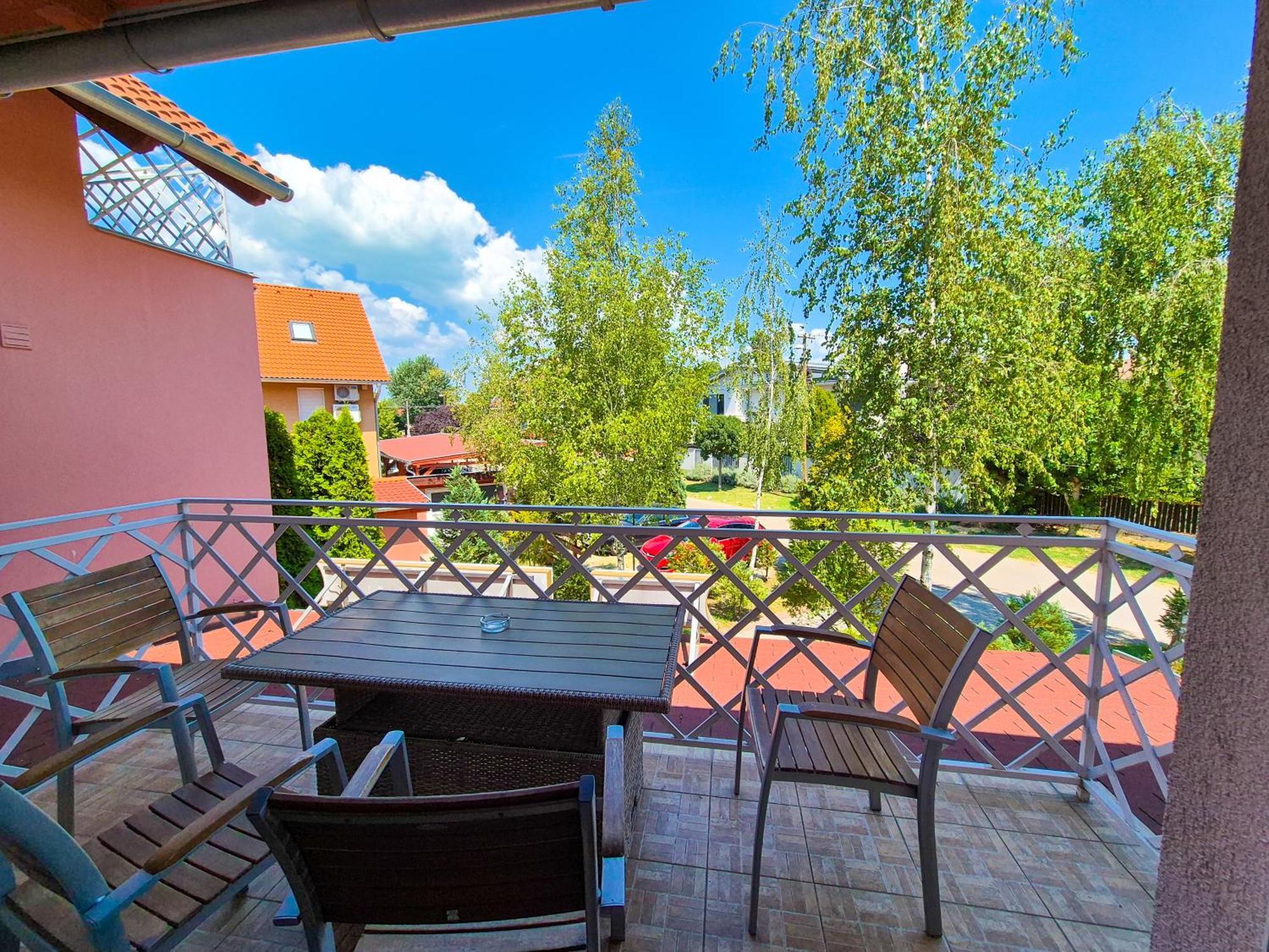 Ildiko Apartmanhaz Zamárdi Dış mekan fotoğraf