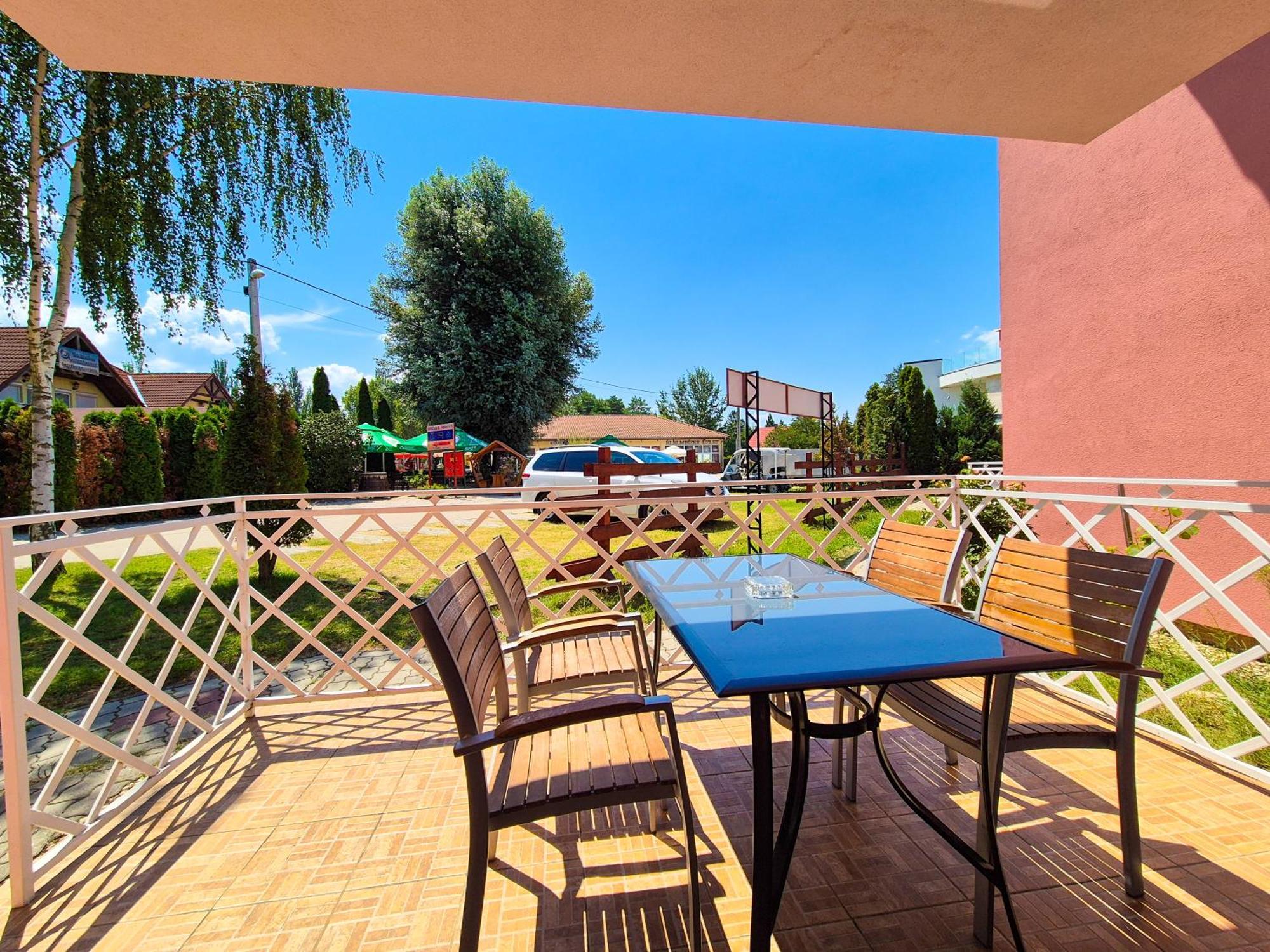 Ildiko Apartmanhaz Zamárdi Dış mekan fotoğraf