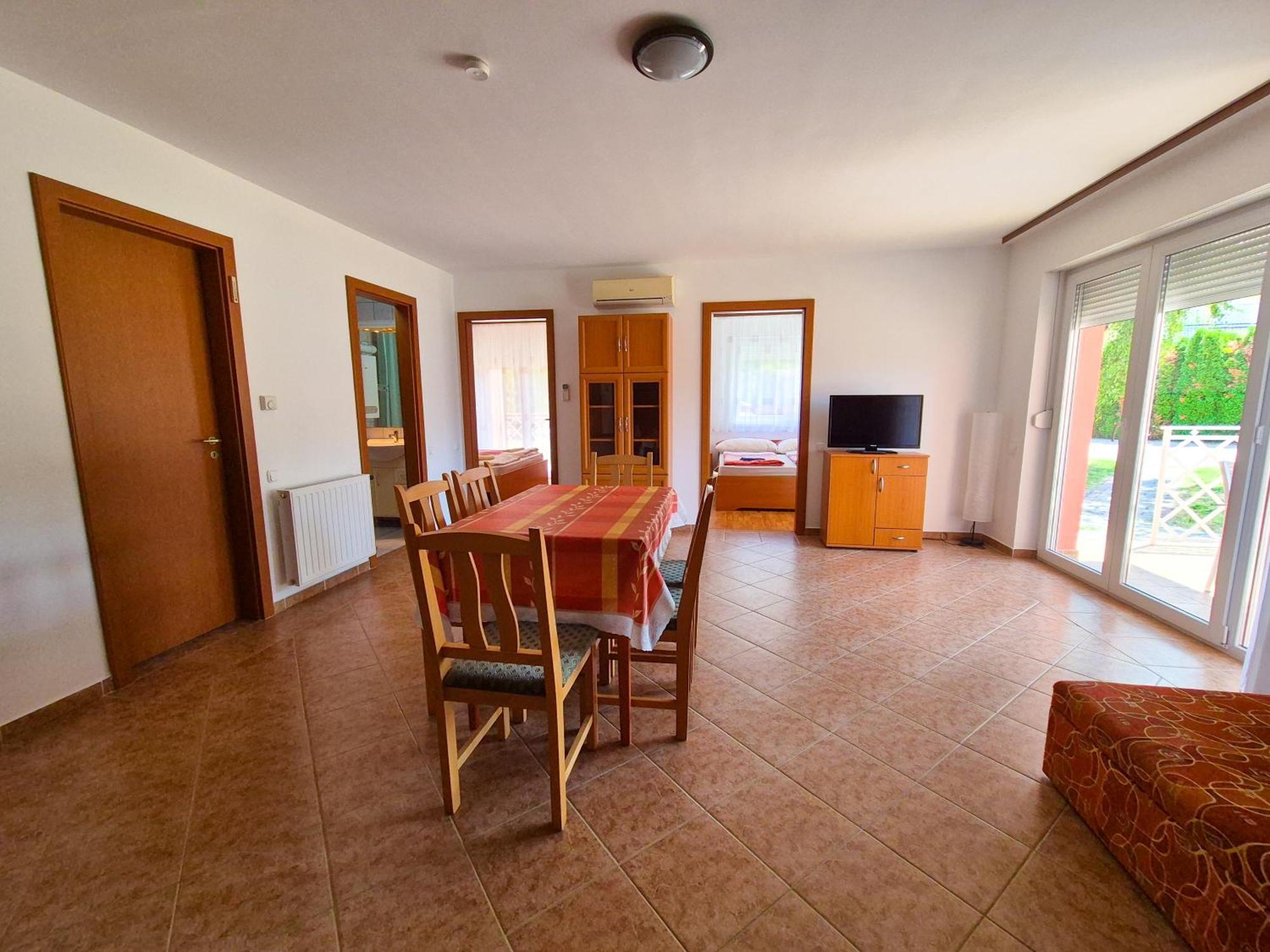 Ildiko Apartmanhaz Zamárdi Dış mekan fotoğraf