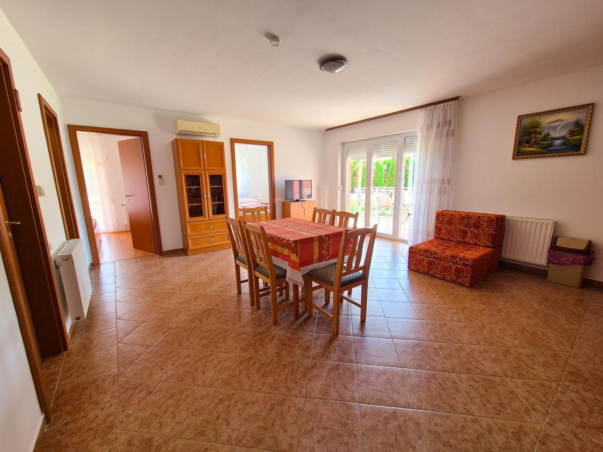 Ildiko Apartmanhaz Zamárdi Dış mekan fotoğraf